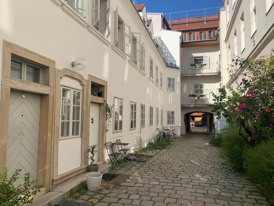 Kleines Stadthaus In Toplage Villa เวียนนา ภายนอก รูปภาพ